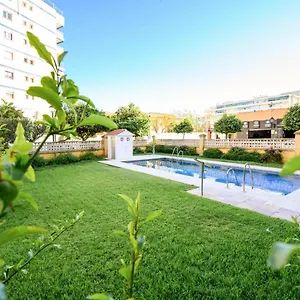 https://1-hab-terraza-piscina-parking.es-andalucia.com